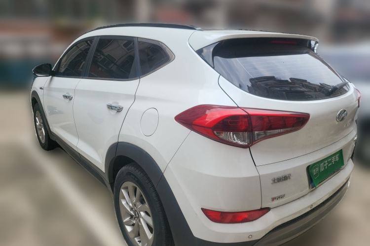 Used Hyundai Tucson 2015 1.6T Dual-Clutch Two-Wheel-Drive Smart Model Rear Left 45 Deg