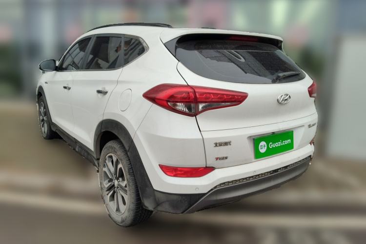 Used Hyundai Tucson 2015 1.6T Dual-Clutch Two-Wheel-Drive Leading Model Rear Left 45 Deg