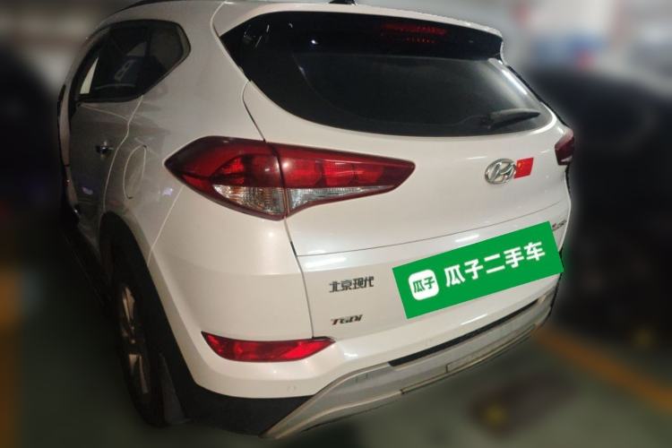 Used Hyundai Tucson 2015 1.6T Dual-Clutch Two-Wheel-Drive Smart Model Rear Left 45 Deg