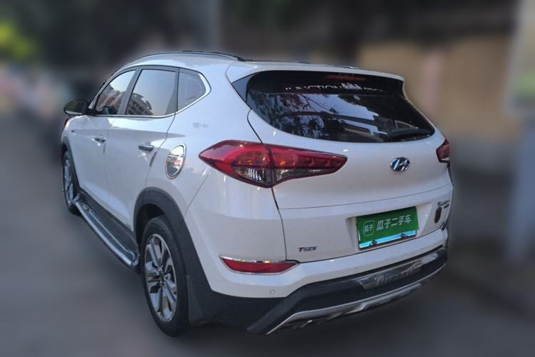 Used Hyundai Tucson 2015 1.6T Dual-Clutch Two-Wheel-Drive Leading Model Rear Left 45 Deg