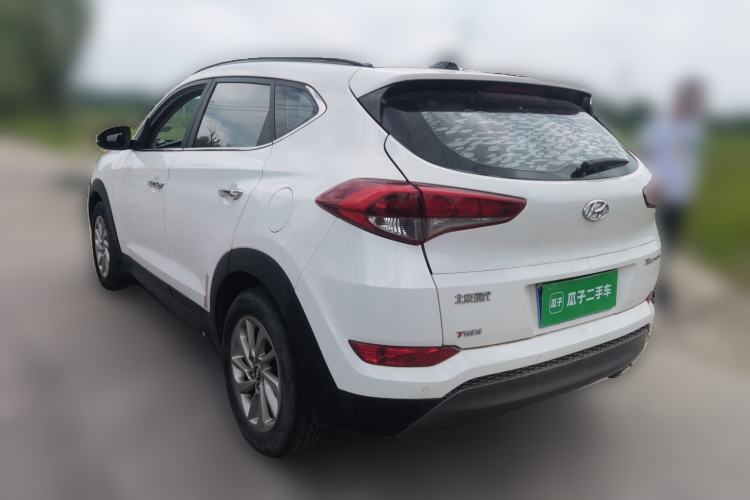 Used Hyundai Tucson 2015 1.6T Dual-Clutch Two-Wheel-Drive Smart Model Rear Left 45 Deg
