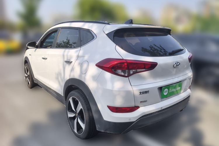 Used Hyundai Tucson 2015 1.6T Dual-Clutch Two-Wheel-Drive Smart Model Rear Left 45 Deg