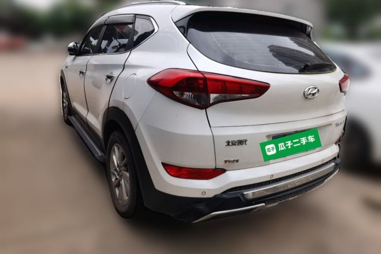 Used Hyundai Tucson 2015 1.6T Dual-Clutch Two-Wheel-Drive Smart Model Rear Left 45 Deg