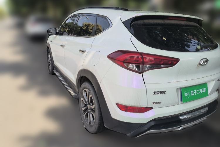 Used Hyundai Tucson 2015 1.6T Dual-Clutch Two-Wheel-Drive Leading Model Rear Left 45 Deg