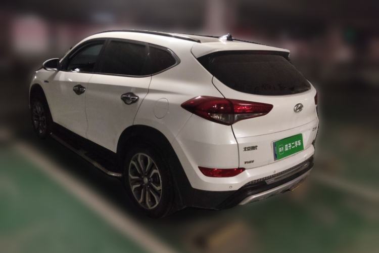 Used Hyundai Tucson 2015 1.6T Dual-Clutch Two-Wheel-Drive Leading Model Rear Left 45 Deg