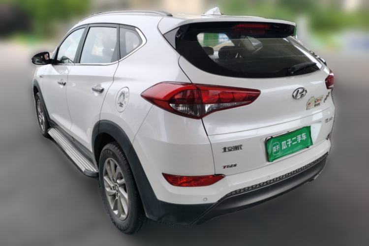 Used Hyundai Tucson 2015 1.6T Dual-Clutch Two-Wheel-Drive Smart Model Rear Left 45 Deg