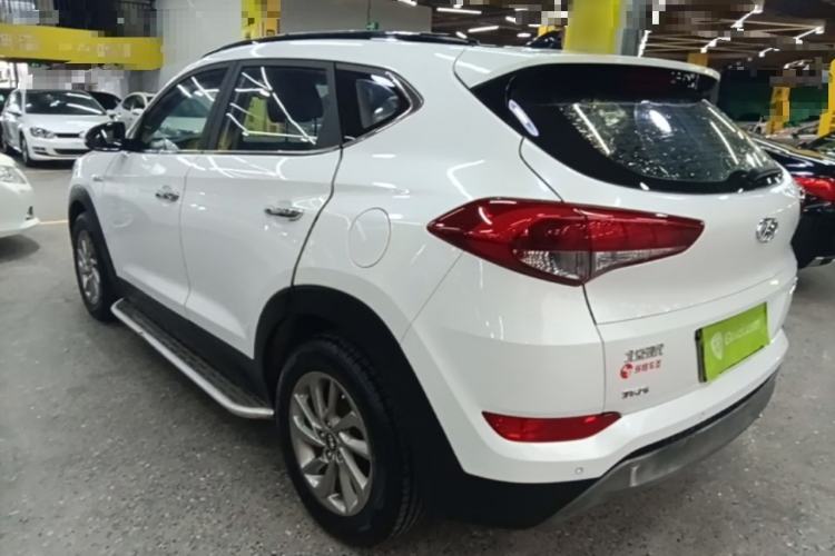 Used Hyundai Tucson 2015 1.6T Dual-Clutch Two-Wheel-Drive Smart Model Rear Left 45 Deg