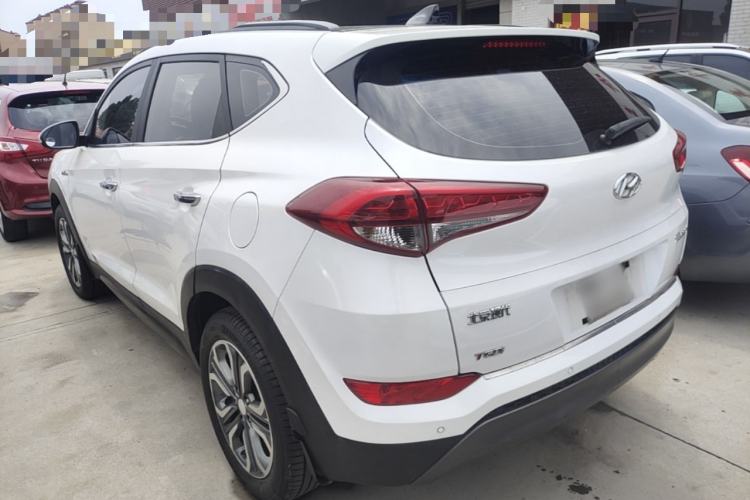Used Hyundai Tucson 2015 1.6T Dual-Clutch Two-Wheel-Drive Leading Model Rear Left 45 Deg