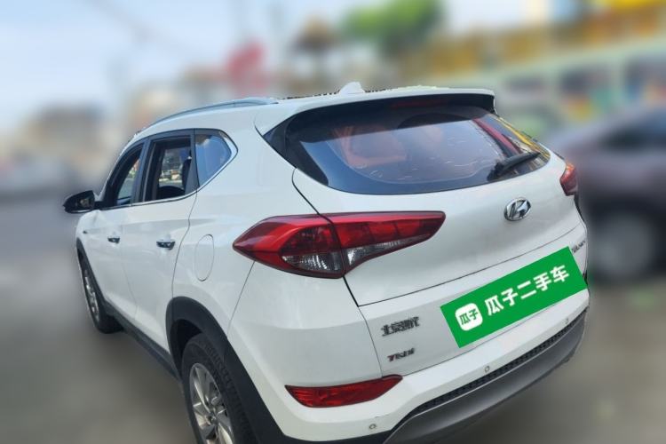 Used Hyundai Tucson 2015 1.6T Dual-Clutch Two-Wheel-Drive Smart Model Rear Left 45 Deg