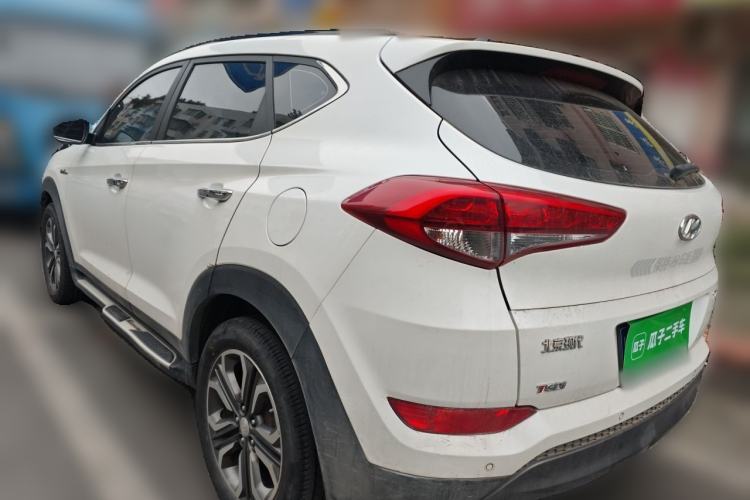 Used Hyundai Tucson 2015 1.6T Dual-Clutch Two-Wheel-Drive Leading Model Rear Left 45 Deg