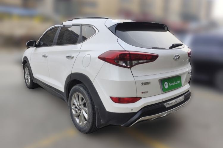 Used Hyundai Tucson 2015 1.6T Dual-Clutch Two-Wheel-Drive Smart Model Rear Left 45 Deg