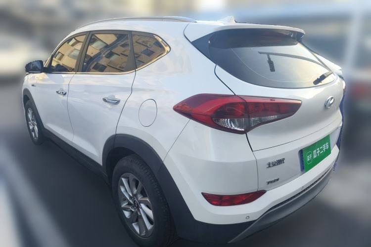 Used Hyundai Tucson 2015 1.6T Dual-Clutch Two-Wheel-Drive Smart Model Rear Left 45 Deg