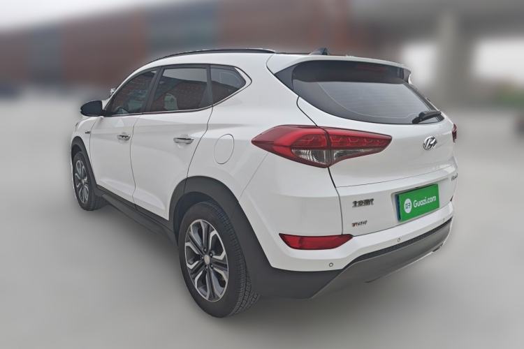 Used Hyundai Tucson 2015 1.6T Dual-Clutch Two-Wheel-Drive Leading Model Rear Left 45 Deg