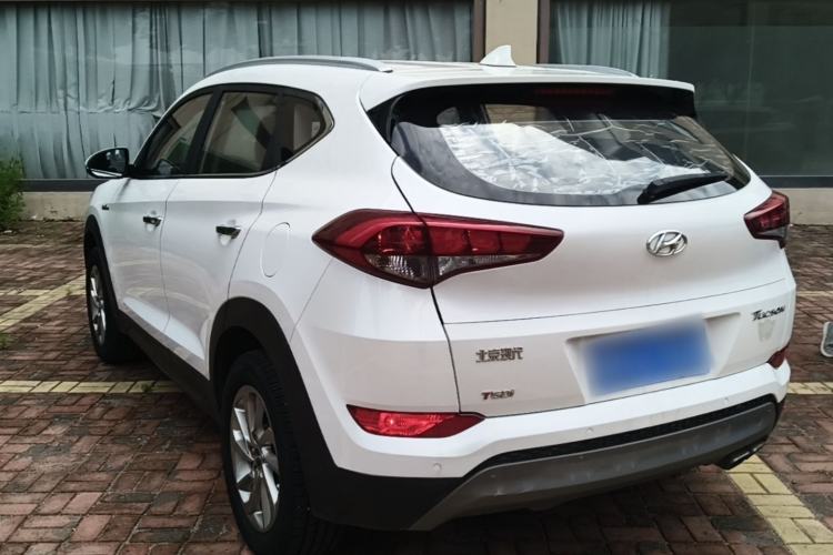 Used Hyundai Tucson 2015 1.6T Dual-Clutch Two-Wheel-Drive Smart Model Rear Left 45 Deg