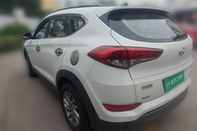Used Hyundai Tucson 2015 1.6T Dual-Clutch Two-Wheel-Drive Smart Model Rear Left 45 Deg