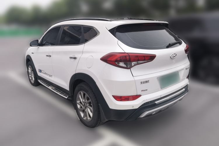 Used Hyundai Tucson 2015 1.6T Dual-Clutch Two-Wheel-Drive Smart Model Rear Left 45 Deg