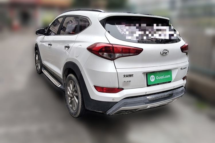 Used Hyundai Tucson 2015 2.0L Automatic Two-Wheel Drive Smart Version Rear Left 45 Deg