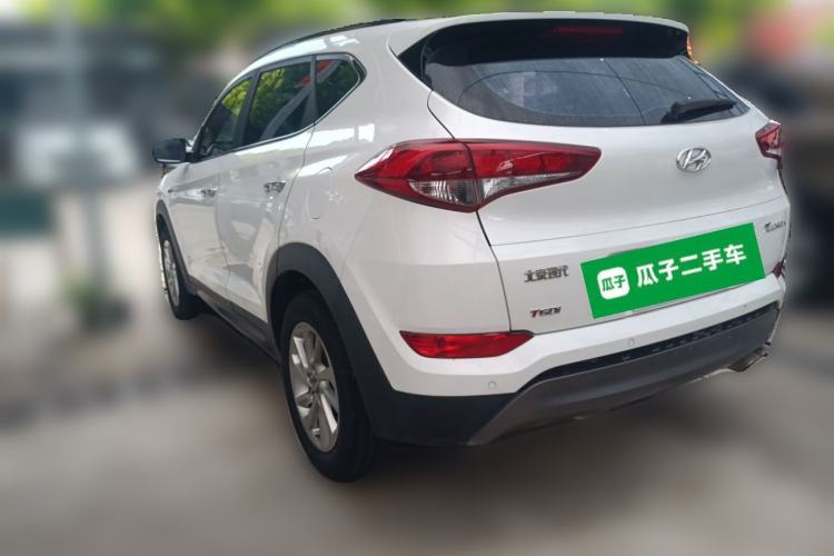 Used Hyundai Tucson 2015 1.6T Dual-Clutch Two-Wheel-Drive Smart Model Rear Left 45 Deg