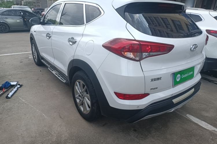 Used Hyundai Tucson 2015 1.6T Dual-Clutch Two-Wheel-Drive Smart Model Rear Left 45 Deg