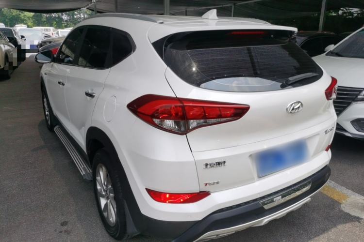 Used Hyundai Tucson 2015 1.6T Dual-Clutch Two-Wheel-Drive Smart Model Rear Left 45 Deg