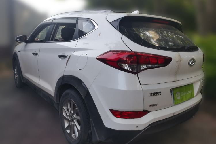 Used Hyundai Tucson 2015 1.6T Dual-Clutch Two-Wheel-Drive Smart Model Rear Left 45 Deg