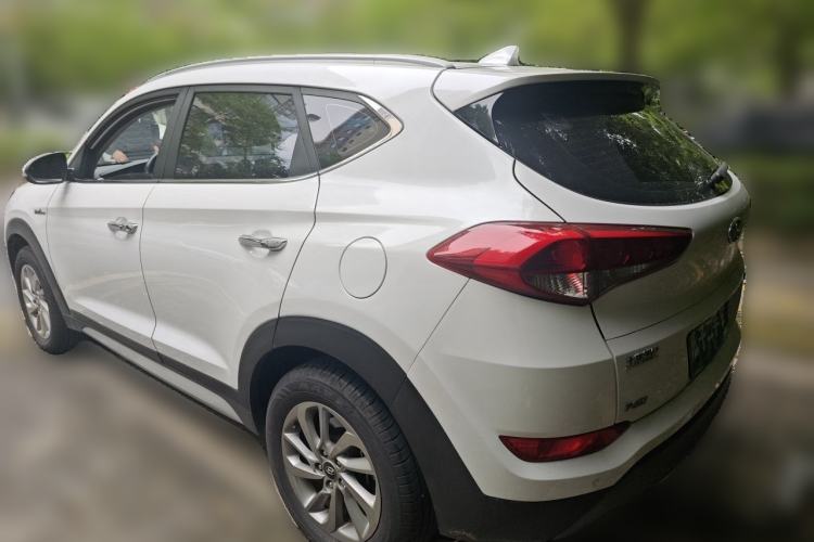 Used Hyundai Tucson 2015 1.6T Dual-Clutch Two-Wheel-Drive Smart Model Rear Left 45 Deg