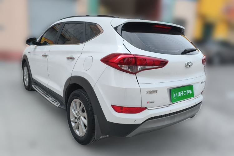 Used Hyundai Tucson 2015 1.6T Dual-Clutch Two-Wheel-Drive Smart Model Rear Left 45 Deg