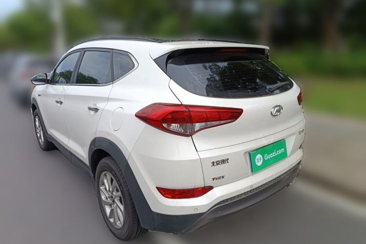 Used Hyundai Tucson 2015 1.6T Dual-Clutch Two-Wheel-Drive Smart Model Rear Left 45 Deg