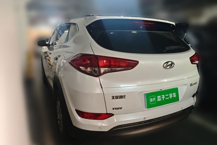 Used Hyundai Tucson 2015 1.6T Dual-Clutch Two-Wheel-Drive Smart Model Rear Left 45 Deg