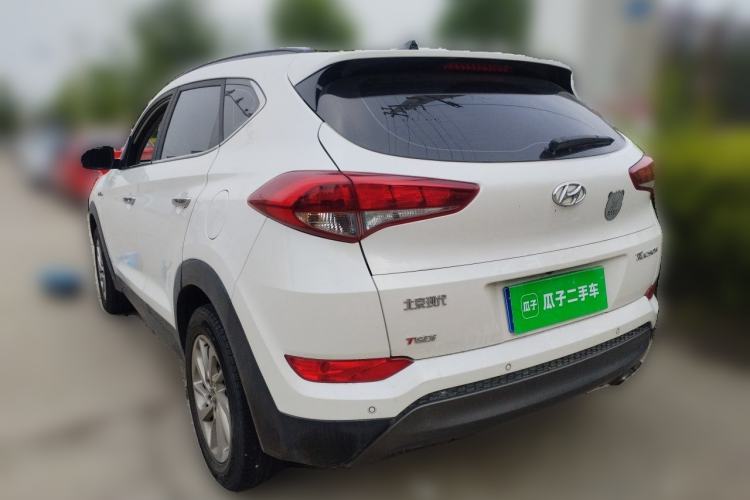 Used Hyundai Tucson 2015 1.6T Dual-Clutch Two-Wheel-Drive Smart Model Rear Left 45 Deg
