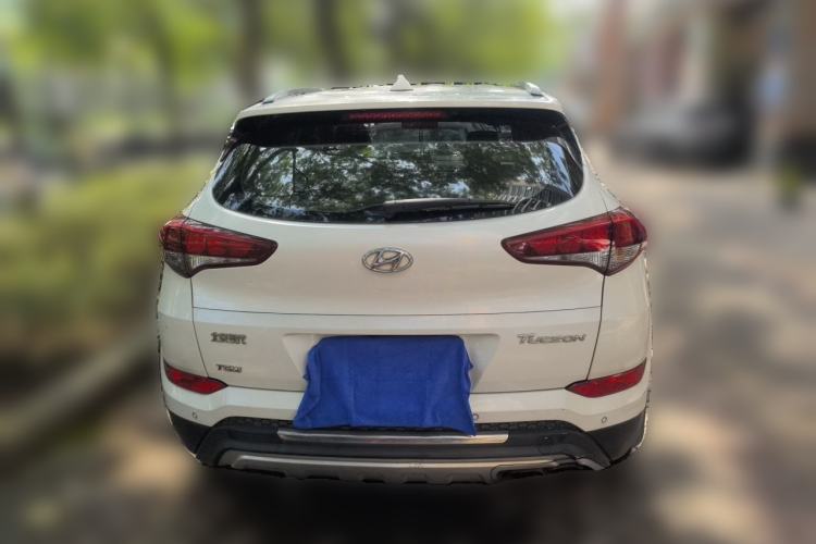 Used Hyundai Tucson 2015 1.6T Dual-Clutch Two-Wheel-Drive Smart Model Rear