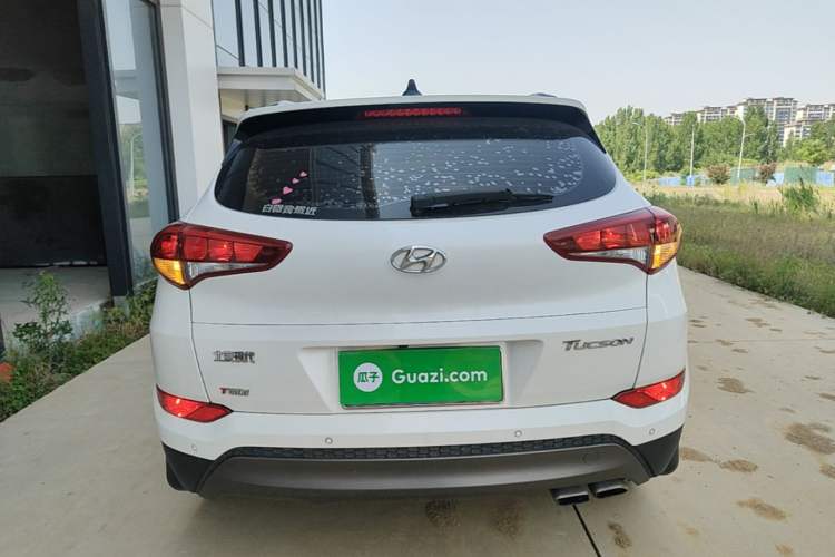 Used Hyundai Tucson 2015 1.6T Dual-Clutch Two-Wheel-Drive Smart Model Rear