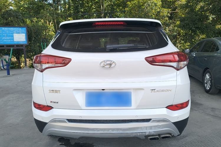 Used Hyundai Tucson 2015 1.6T Dual-Clutch Two-Wheel-Drive Smart Model Rear