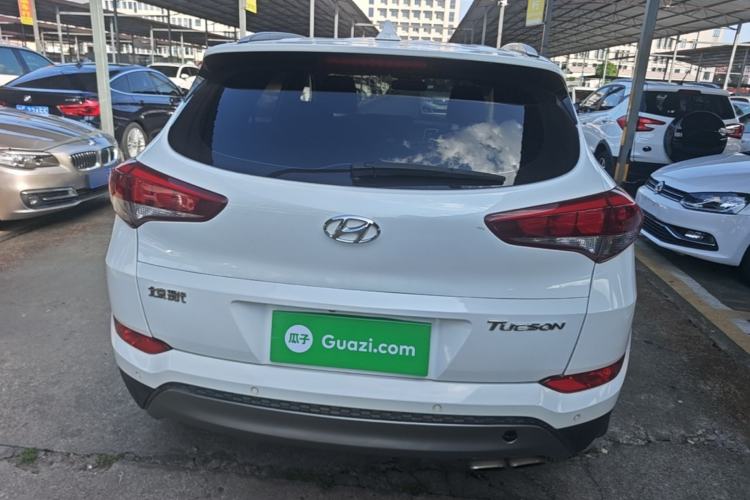 Used Hyundai Tucson 2015 1.6T Dual-Clutch Two-Wheel-Drive Smart Model Rear