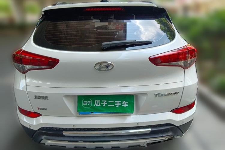 Used Hyundai Tucson 2015 1.6T Dual-Clutch Two-Wheel-Drive Smart Model Rear