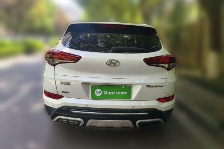 Used Hyundai Tucson 2015 1.6T Dual-Clutch Two-Wheel-Drive Smart Model Rear