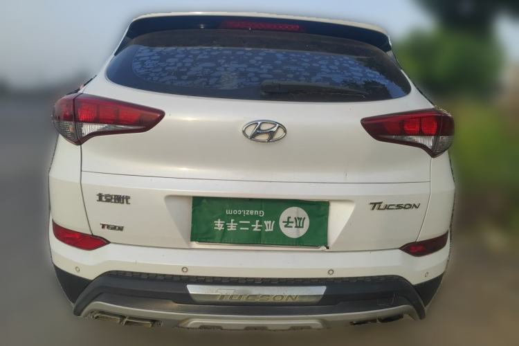Used Hyundai Tucson 2015 1.6T Dual-Clutch Two-Wheel-Drive Smart Model Rear