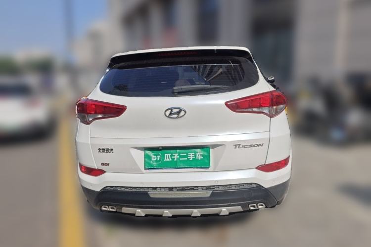 Used Hyundai Tucson 2015 2.0L Automatic Two-Wheel Drive Smart Version Rear