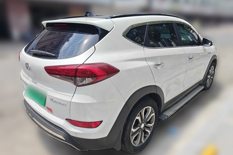Used Hyundai Tucson 2015 1.6T Dual-Clutch Two-Wheel-Drive Leading Model Rear Right 45 Deg
