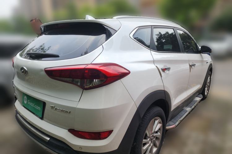 Used Hyundai Tucson 2015 1.6T Dual-Clutch Two-Wheel-Drive Smart Model Rear Right 45 Deg