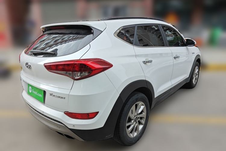 Used Hyundai Tucson 2015 1.6T Dual-Clutch Two-Wheel-Drive Smart Model Rear Right 45 Deg