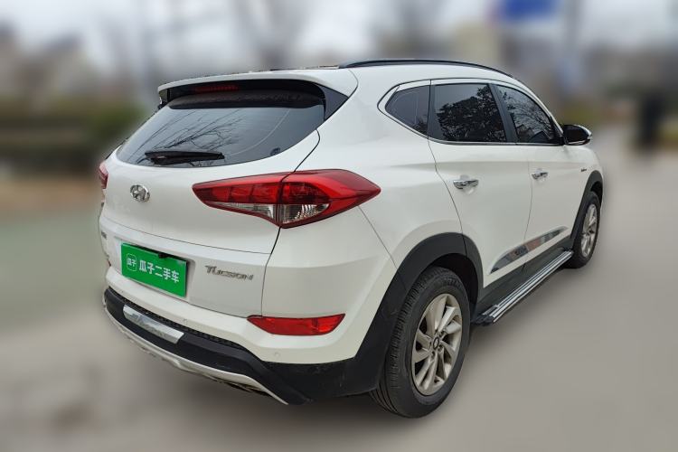 Used Hyundai Tucson 2015 1.6T Dual-Clutch Two-Wheel-Drive Smart Model Rear Right 45 Deg