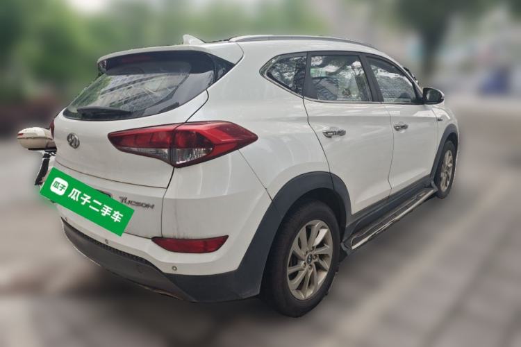 Used Hyundai Tucson 2015 1.6T Dual-Clutch Two-Wheel-Drive Smart Model Rear Right 45 Deg