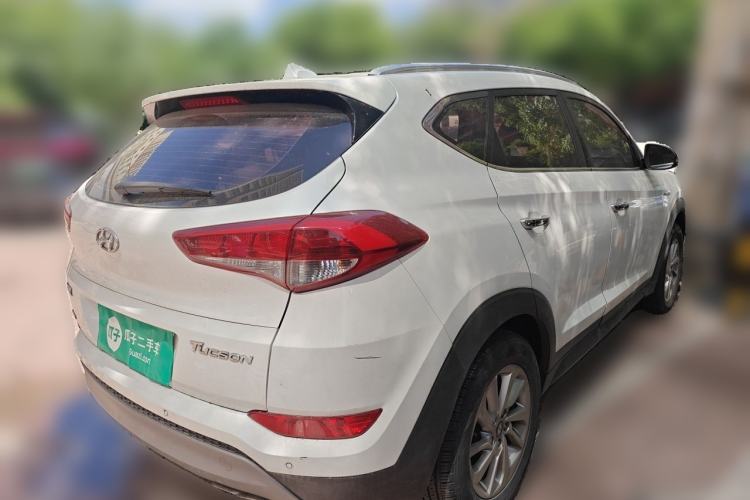 Used Hyundai Tucson 2015 1.6T Dual-Clutch Two-Wheel-Drive Smart Model Rear Right 45 Deg