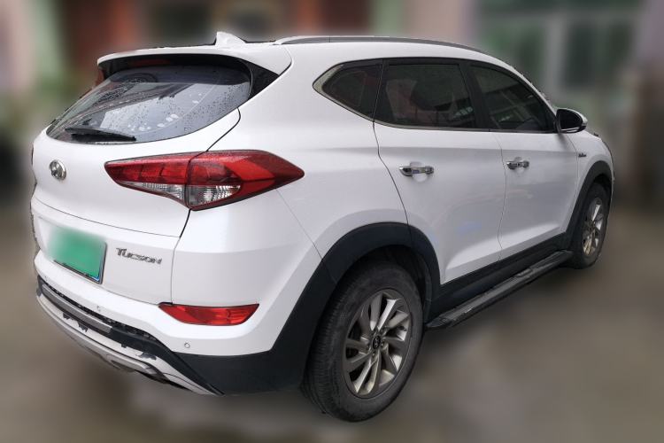 Used Hyundai Tucson 2015 1.6T Dual-Clutch Two-Wheel-Drive Smart Model Rear Right 45 Deg