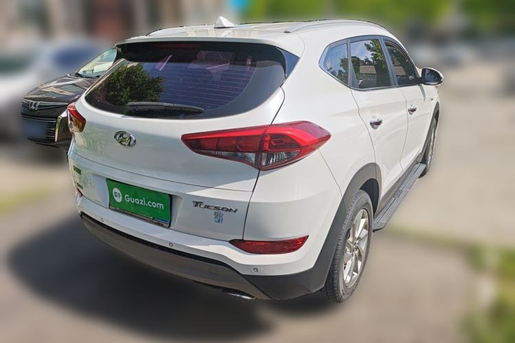 Used Hyundai Tucson 2015 1.6T Dual-Clutch Two-Wheel-Drive Smart Model Rear Right 45 Deg