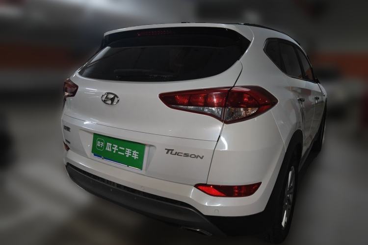 Used Hyundai Tucson 2015 1.6T Dual-Clutch Two-Wheel-Drive Smart Model Rear Right 45 Deg