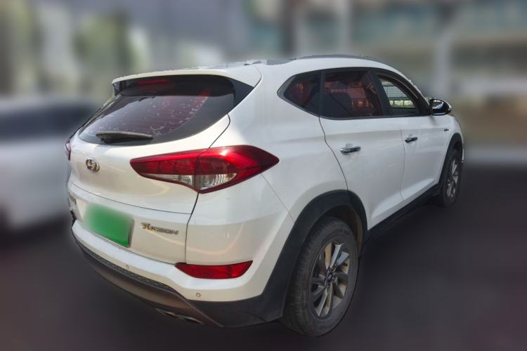 Used Hyundai Tucson 2015 1.6T Dual-Clutch Two-Wheel-Drive Smart Model Rear Right 45 Deg