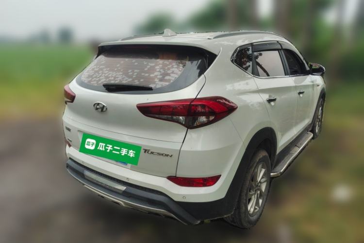 Used Hyundai Tucson 2015 1.6T Dual-Clutch Two-Wheel-Drive Smart Model Rear Right 45 Deg