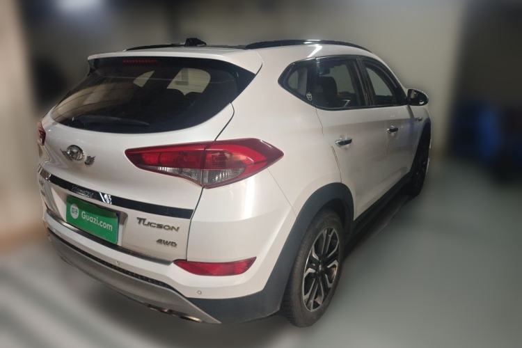 Used Hyundai Tucson 2015 1.6T Dual-Clutch Two-Wheel-Drive Smart Model Rear Right 45 Deg